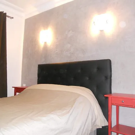 Pacific Hotel 2*